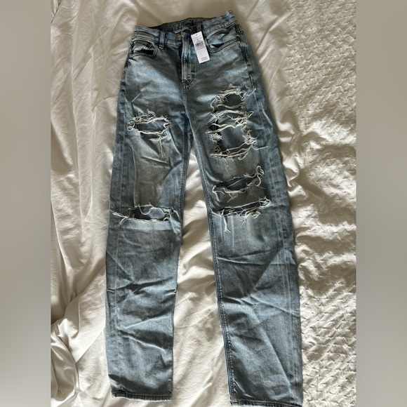 American Eagle Ripped High Waist Baggy Straight Jean - Picture 6 of 7